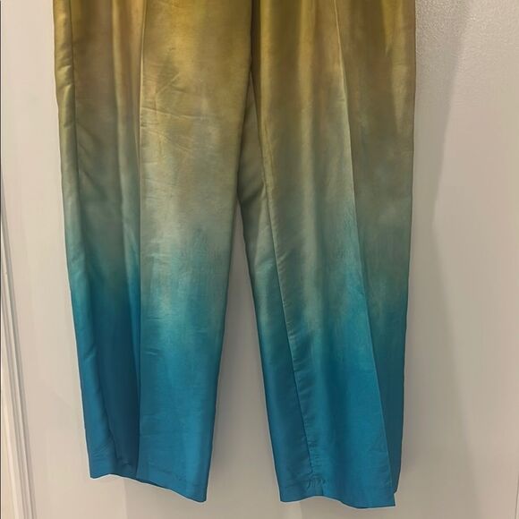 Green and Blue Wide Leg Pants with Gradient Design - Picture 5 of 9